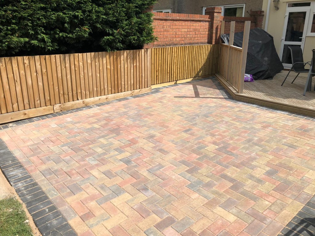 Patios thumbnail 3
